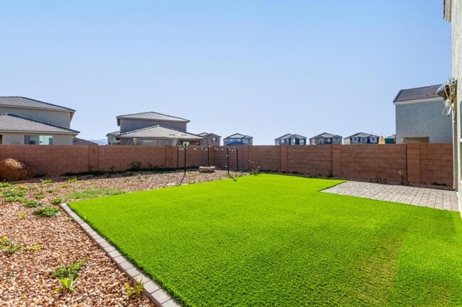 Building Photo - 12742 E Joffroy Dr