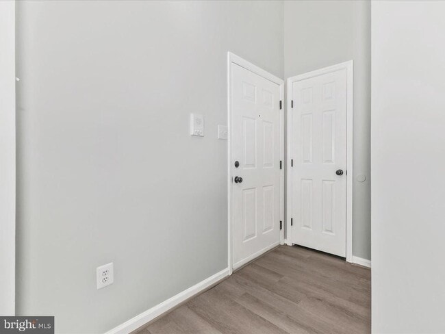 Building Photo - 615 Himes Ave