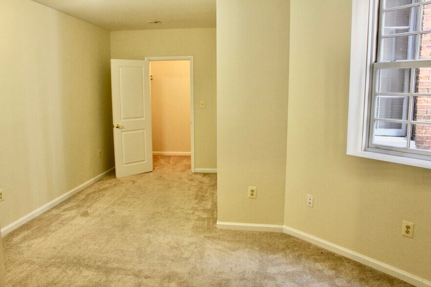 Bedroom 3 (master bedroom) - 526 St Paul St