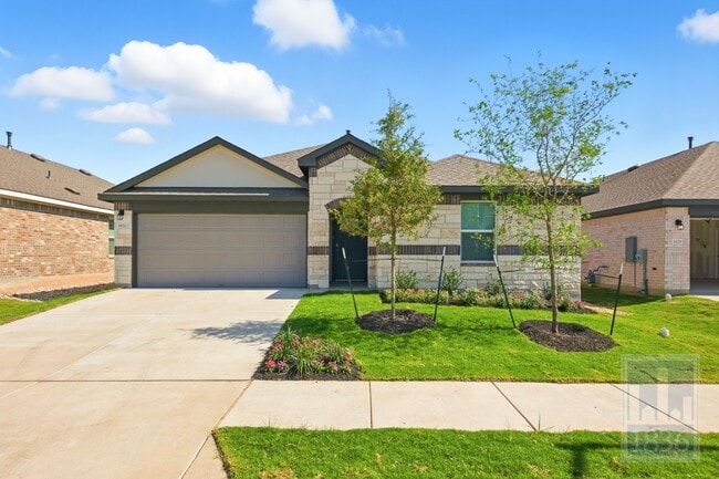 Primary Photo - 1832 Buntline Hitch Dr