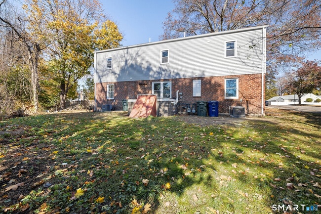 Building Photo - 273 High Ridge Dr