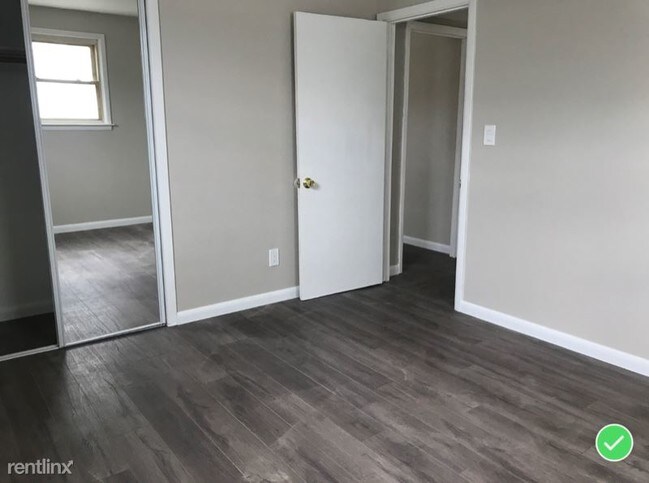 Building Photo - 4 br, 2 bath House - 204 Sheridan Pl