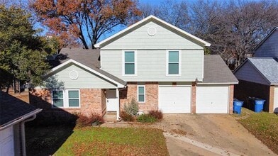 Building Photo - 12 Crockett Ct