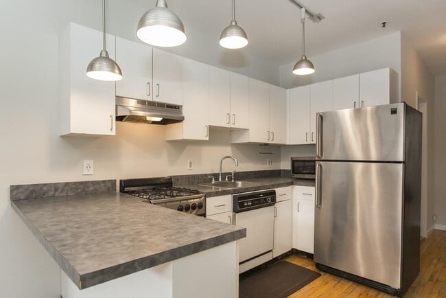 Building Photo - 509 Monroe St