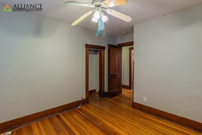 Building Photo - Fifteenth St. 344 N.