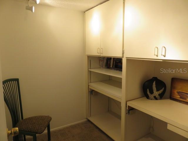 Building Photo - 1400 1st Ave W