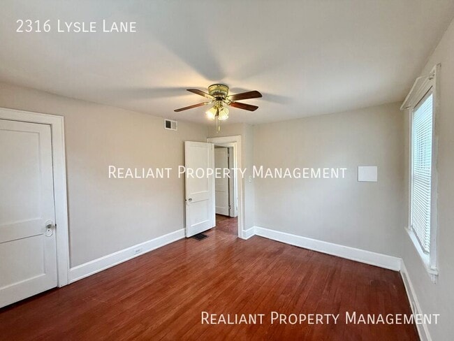 Building Photo - 2316 Lysle Ln