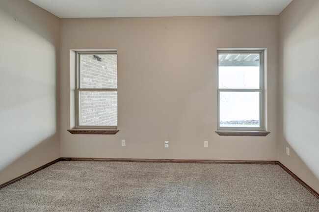 Building Photo - 117 Briarbrook Dr