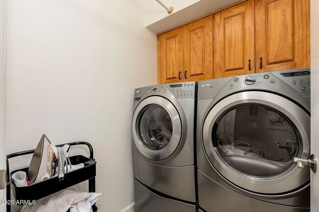 Building Photo - 4BR Home in 85254!