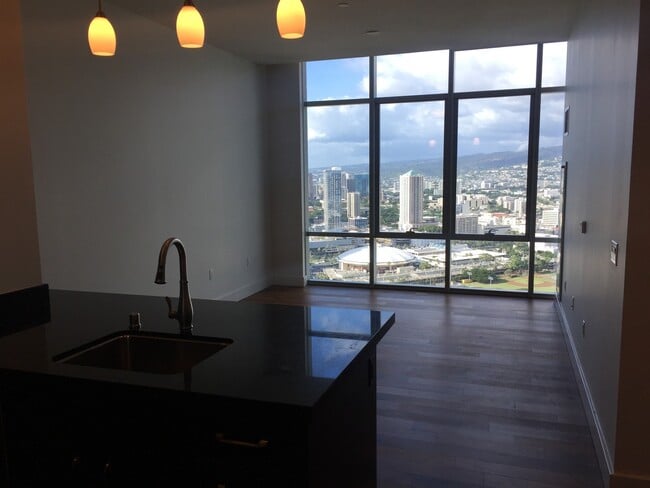 Building Photo - Waihonua at Kewalo 1-Bedroom Penthouse!