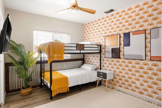 Building Photo - 15232 N 49th St