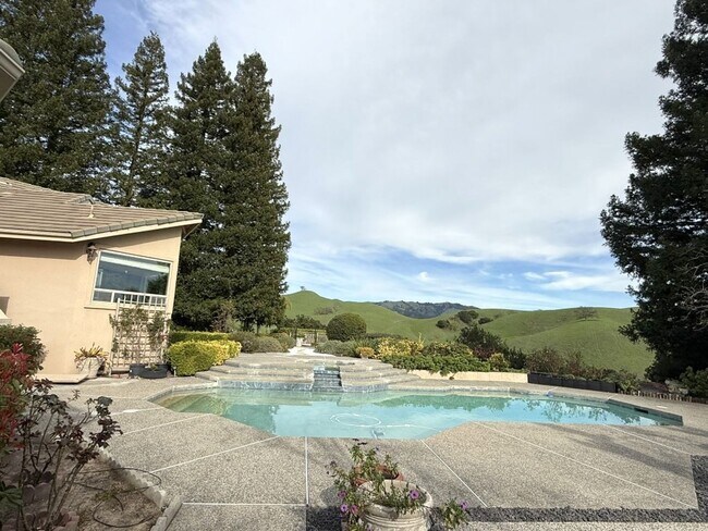 Building Photo - REDUCED ! Beautiful custom one story estate located on one of the most desirable streets in Black...