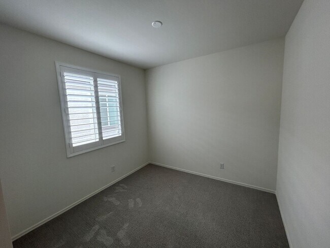 Building Photo - 18023 W Soft Wind Dr