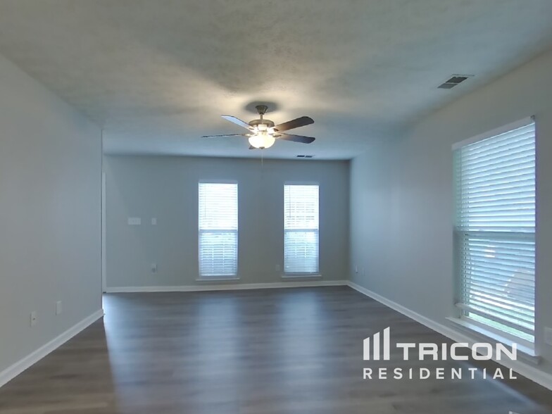 Building Photo - 5534 Somervale Ct