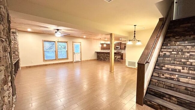 Building Photo - Stunning Cumming Executive Home, Hand Scraped Hardwoods, Custom Upgrades!