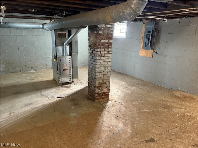 Building Photo - 70 Wise St