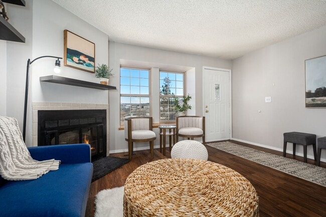Building Photo - 6614 Overland Dr
