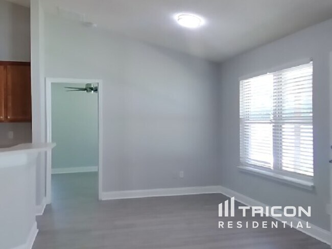 Building Photo - 2320 Bur Oak Place