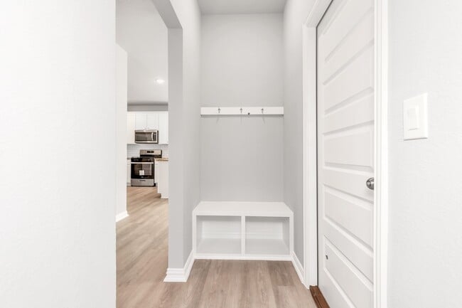 Building Photo - 4615 Seagrass Knoll Dr