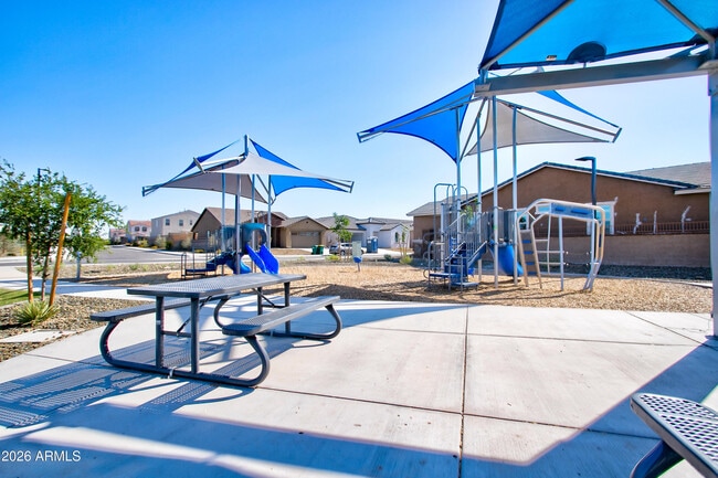 Building Photo - 12340 W Kaler Dr