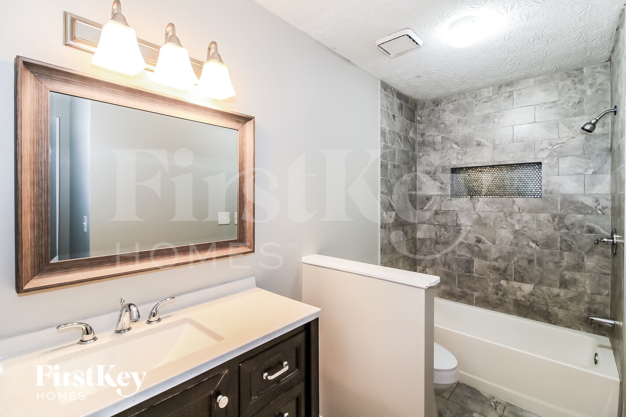 Building Photo - 165 Fireside Way
