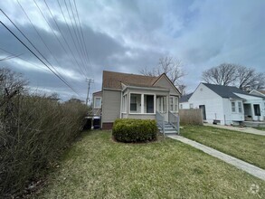 Building Photo - 8203 Brace St