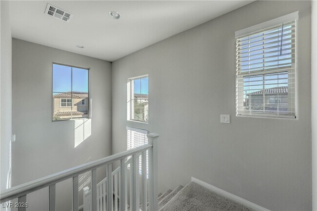 Building Photo - 10260 Bark Pine Ct