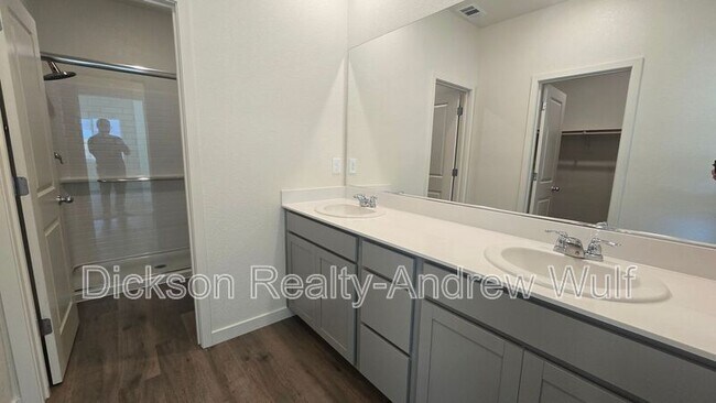 Building Photo - 7571 Grassy Plns Dr