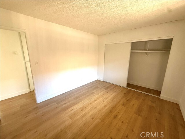 Building Photo - 469 W Oliver St