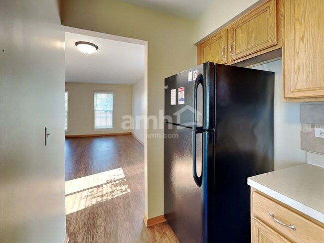 Building Photo - 5518 Stonybrook Dr