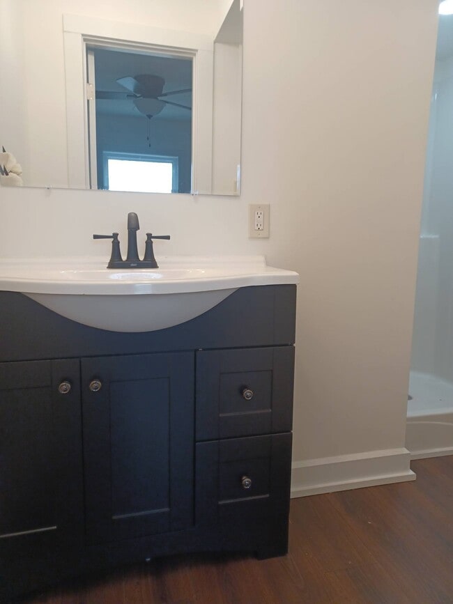 Building Photo - 3128 N Keystone Ave