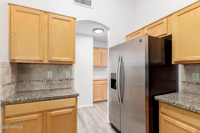 Building Photo - 491 N Ocotillo Ln