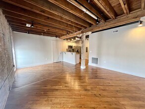 Building Photo - Beautiful 2 Bed in Historic Downtown Frede...