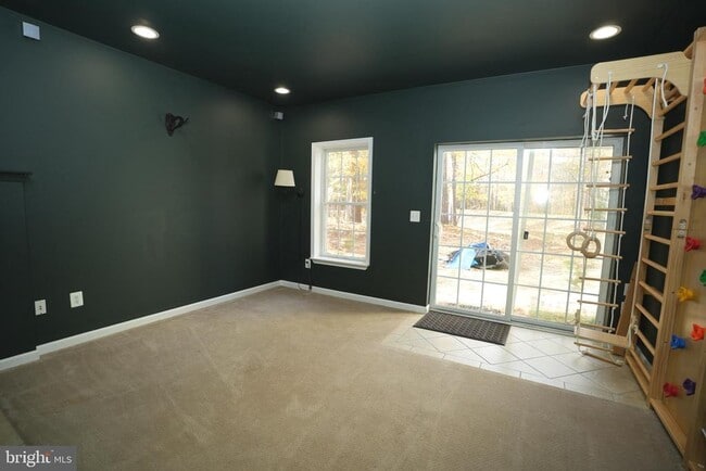 Building Photo - 23293 Misty Pond Ln