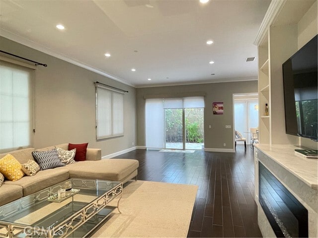 Building Photo - 56 Purple Jasmine