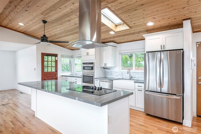 Building Photo - 3613 N 30th St