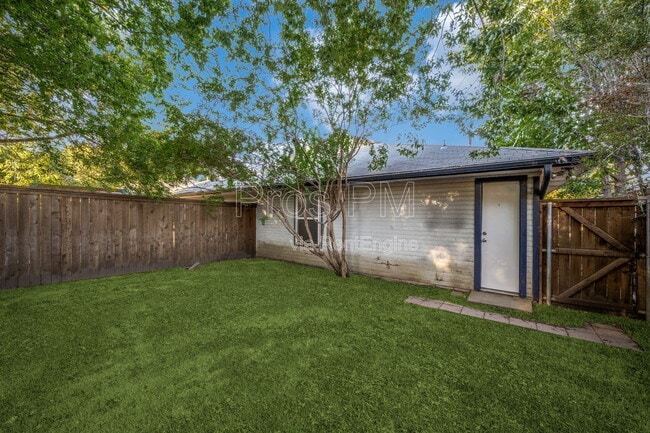 Building Photo - 329 Casie Ct