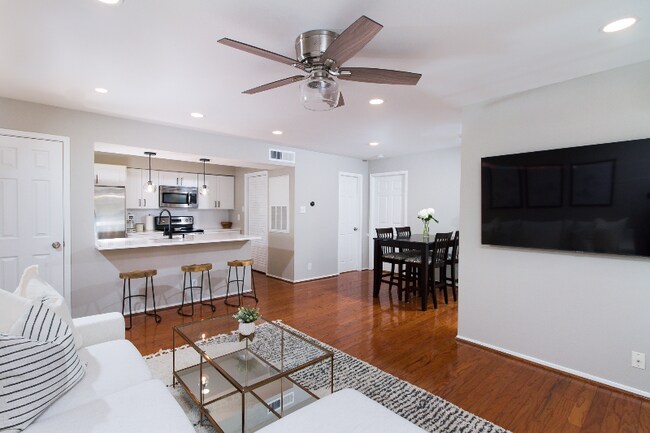 Building Photo - 3312 Wyndham Cir