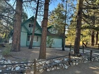 Building Photo - 1105 Mt Doble Dr