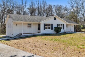 Building Photo - 2BR/1BA Townhome with Granite Countertops & Carport $1350/mo rent