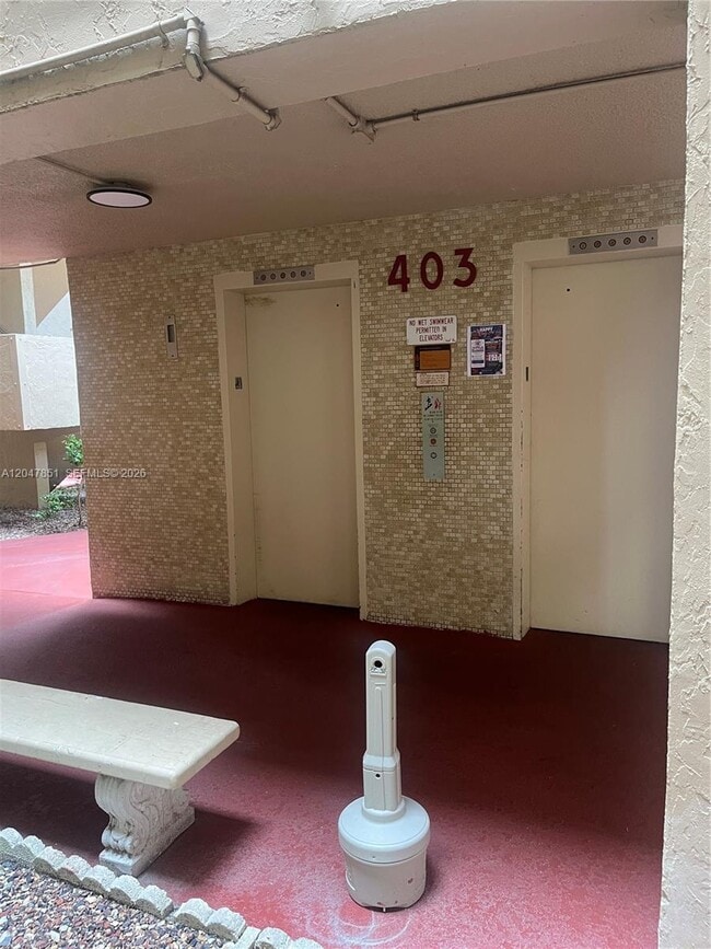 Building Photo - 403 NW 68th Ave