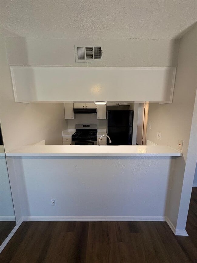 Building Photo - 7801 Shoal Creek Blvd