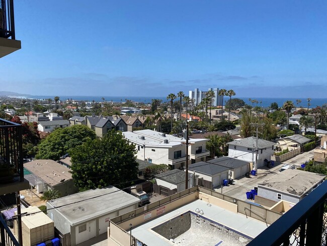 Building Photo - Pacific Beach - 3 blocks to Beach!  2bd/2ba Spacious 6th floor condo remodeled in 2022! Spectacul...