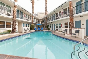 Building Photo - 2021 W Olive Ave