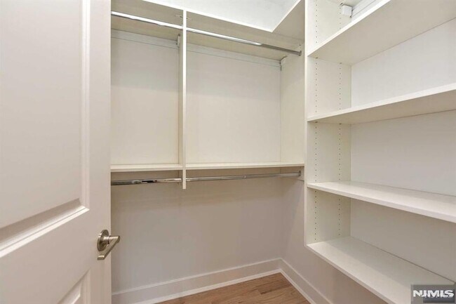 Building Photo - 234 Rivervale Rd