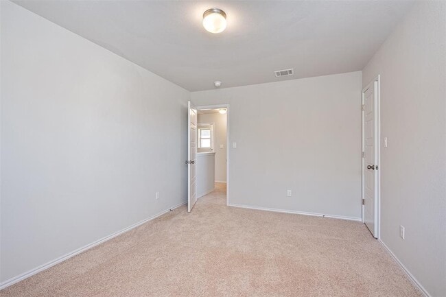 Building Photo - 3651 Sandy Brook Dr