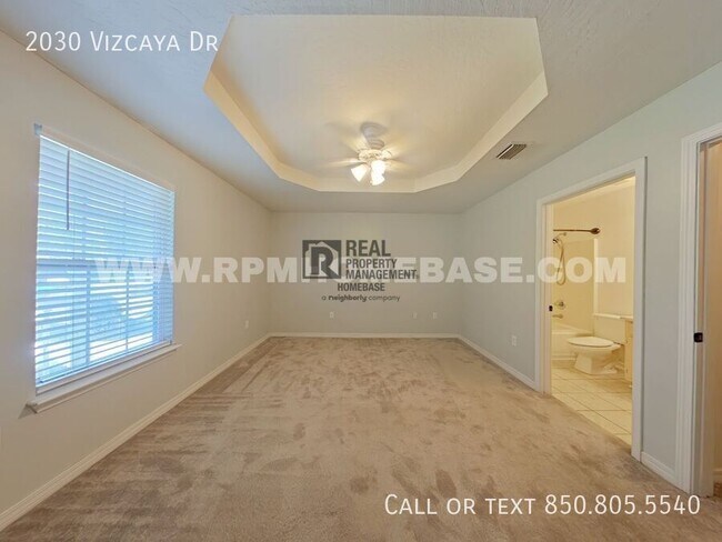 Building Photo - 2030 Vizcaya Dr