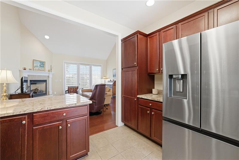 Building Photo - 819 Strasburg Dr