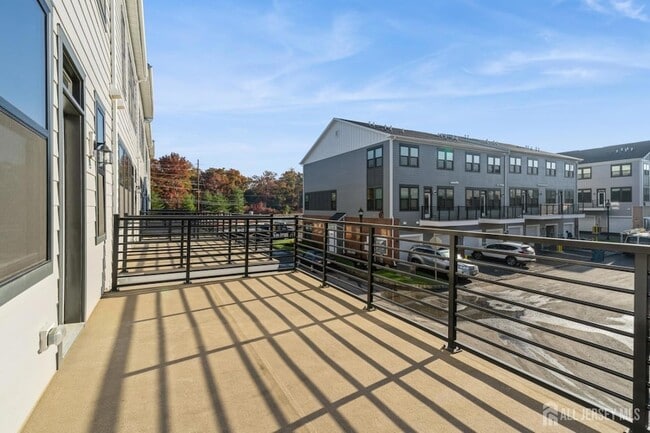 Building Photo - 103 Vaughn Dr