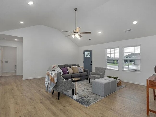 Building Photo - What a beautiful 3-bedroom, 2-bathroom hom...